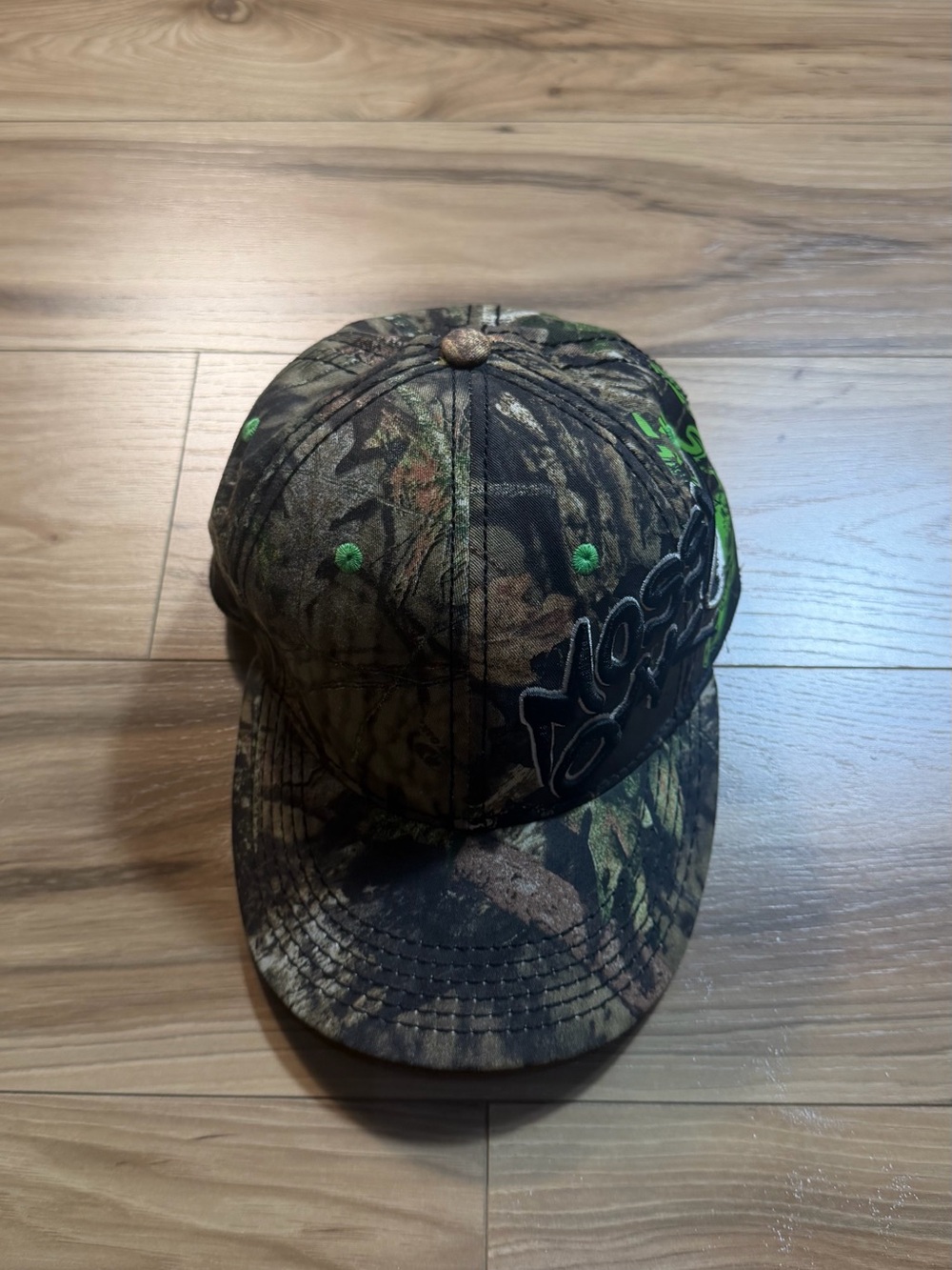 Y2K Mossy Oak Camo Fitted Cap with Green Graffiti-Style Lettering
#y2k #skater